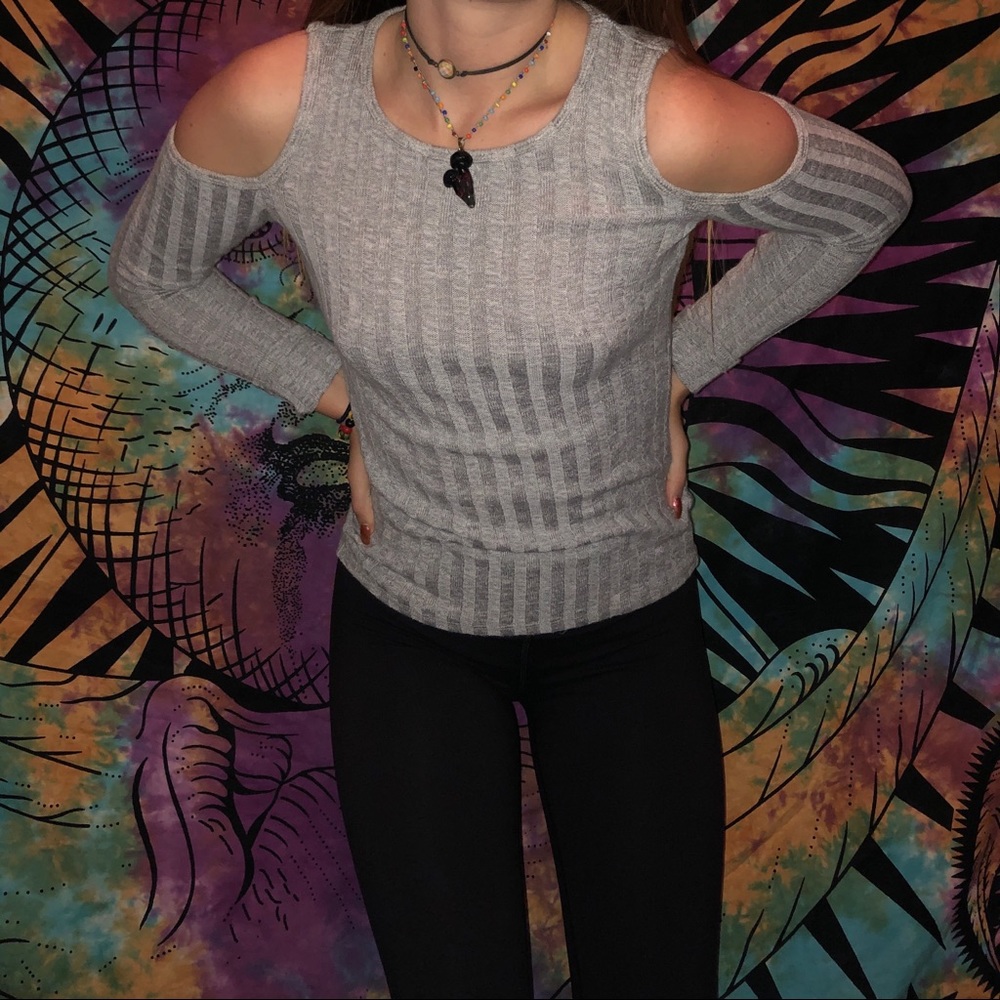 Grey long sleeve knit shirt